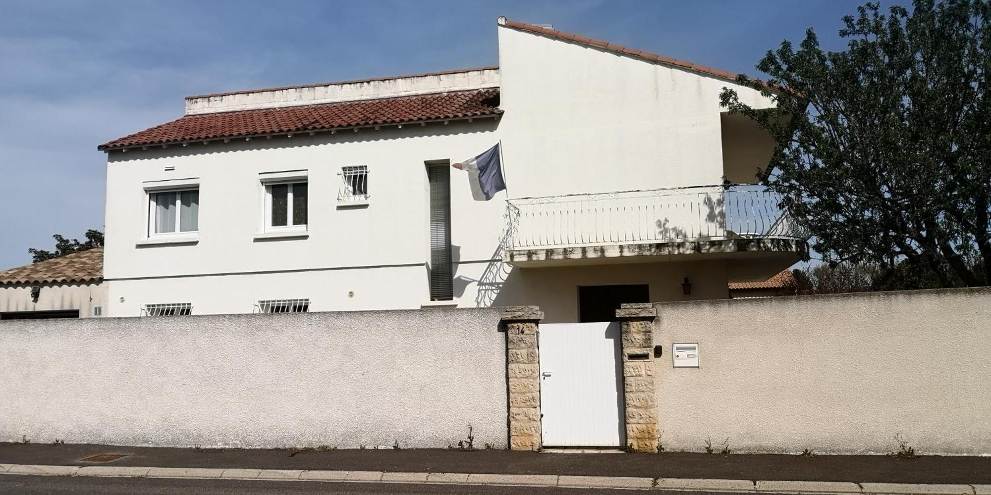 Appartement Dans Villa Avec Piscine Et Jardin Marguerittes Buitenkant foto
