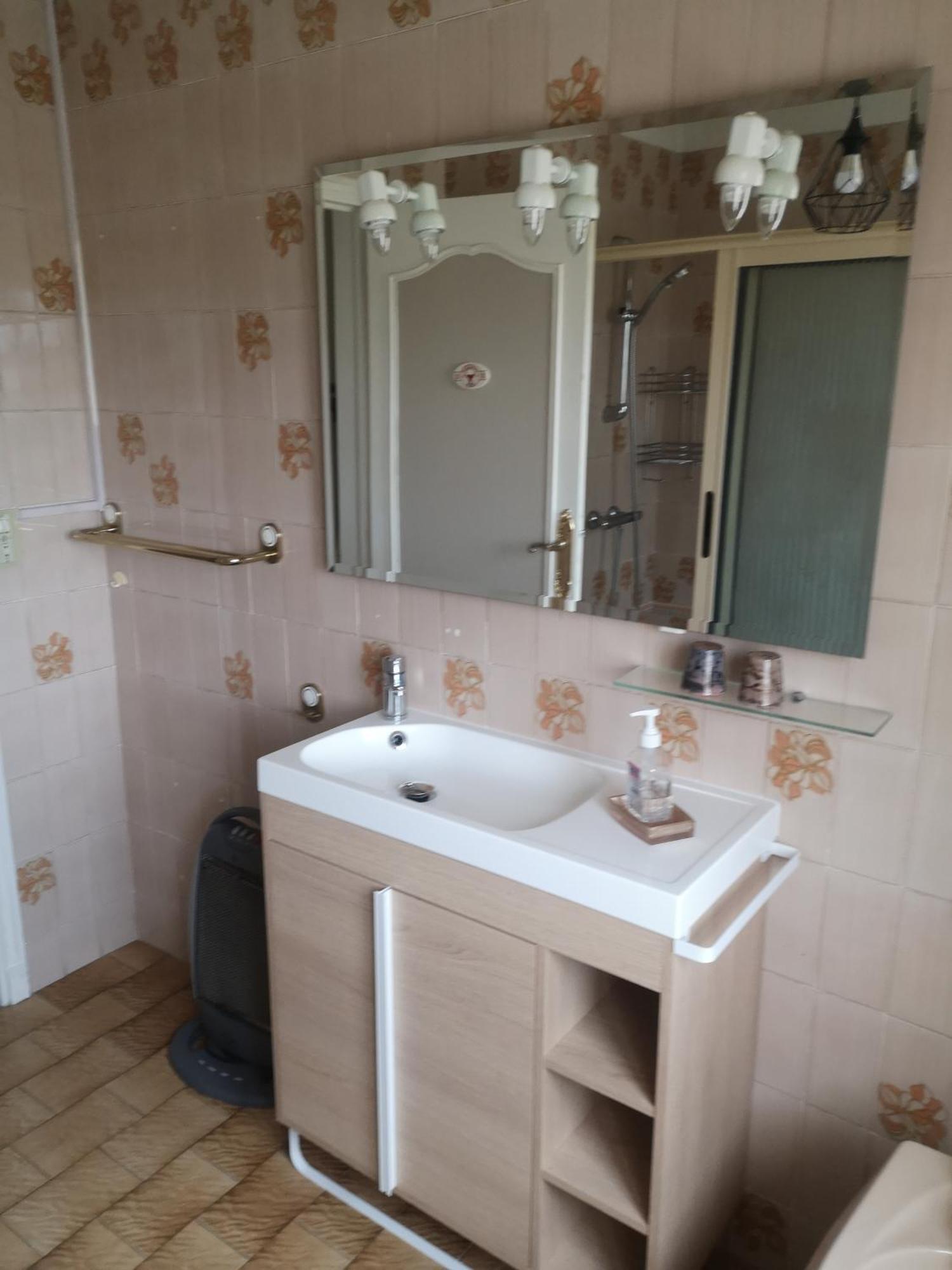 Appartement Dans Villa Avec Piscine Et Jardin Marguerittes Buitenkant foto